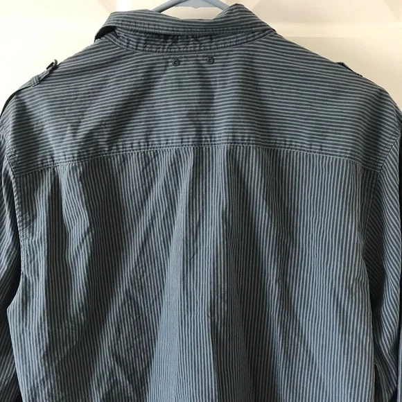 Calvin klein 100% cotton long sleeve button down stripe shirt - Picture 6 of 9